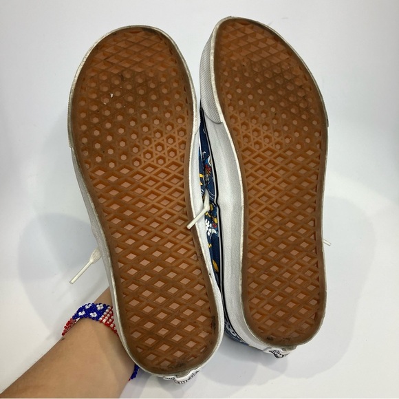 Vans x Disney Donald Duck lace up sneakers unisex sizing - Picture 5 of 7